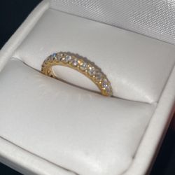 Round Brilliant 1.00 ctw VS2 Clarity 18K yellow gold Diamond Eternity Band