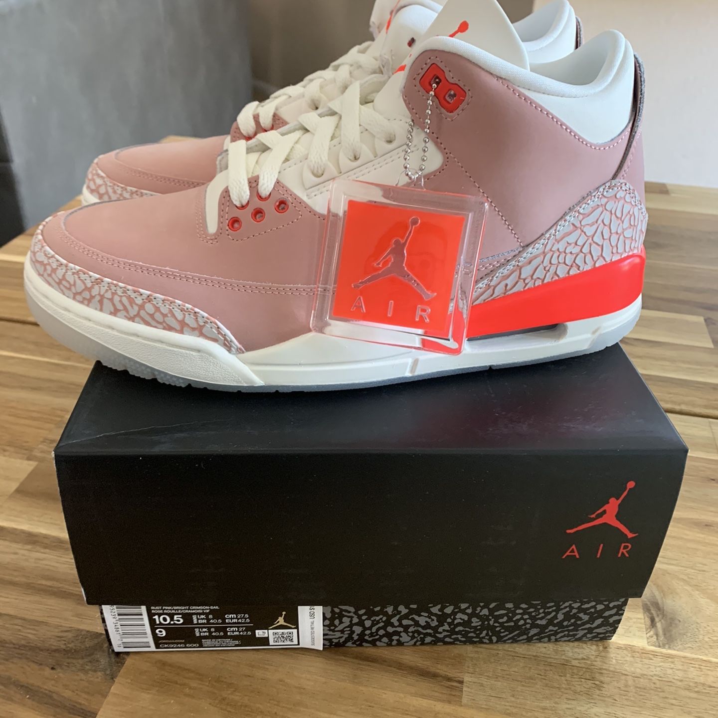 Jordan Retro Rust Pink