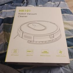 HR101 robot vacuum cleaner BRAND NEW