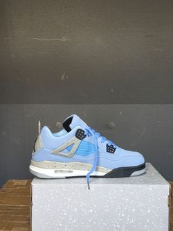 Air Jordan Retro  4 University Blue- UNC Blue with Box