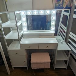 White Modern Vanity Desk w/Chair