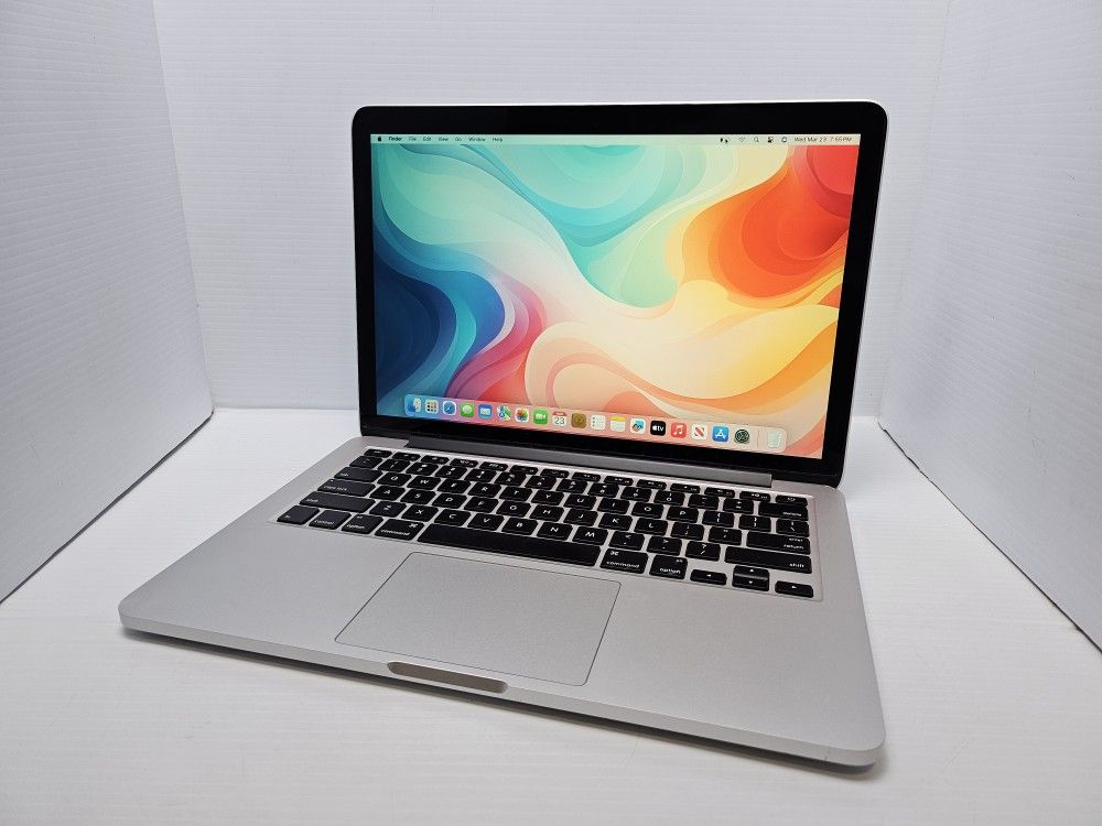 Apple MacBook Pro 13.3" Retina Laptop