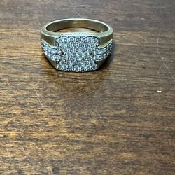 10k Ring W/ Diamonds