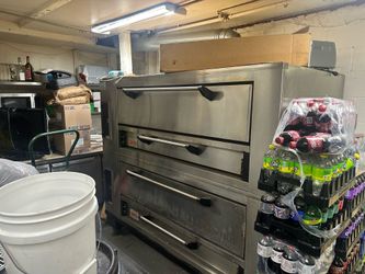 Pizza oven