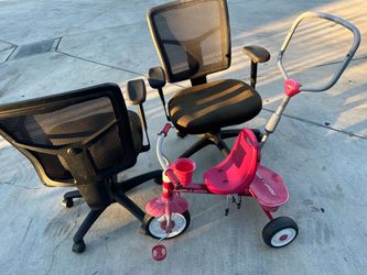 Make me an offer Radio Flyer Kids Tricycle and to office chairs
