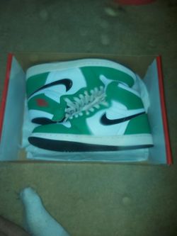 Jordan 1 High 10 Woman/8.5 Men