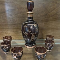 Decanter And Shot Glasses 
