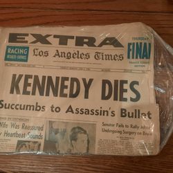 Los Angeles Times Kennedy Dies Headline Newspaper