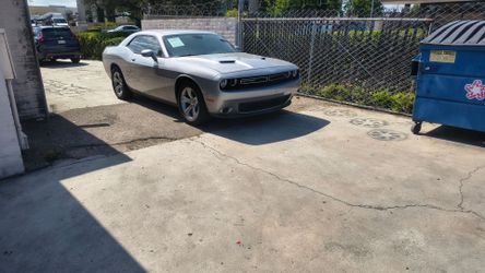 2015 dodge Challenger (trades)