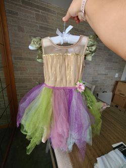 Costume Girl Fairy Dress  S (5-6) With glitter, fairy wings, flower and ribbon headband, and bag to store the wings