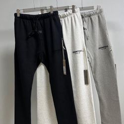  🔥 FEAR OF GOD ESSENTIALS – XXS–XXL – BLACK / DARK OATMEAL / LIGHT OATMEAL (NEW)