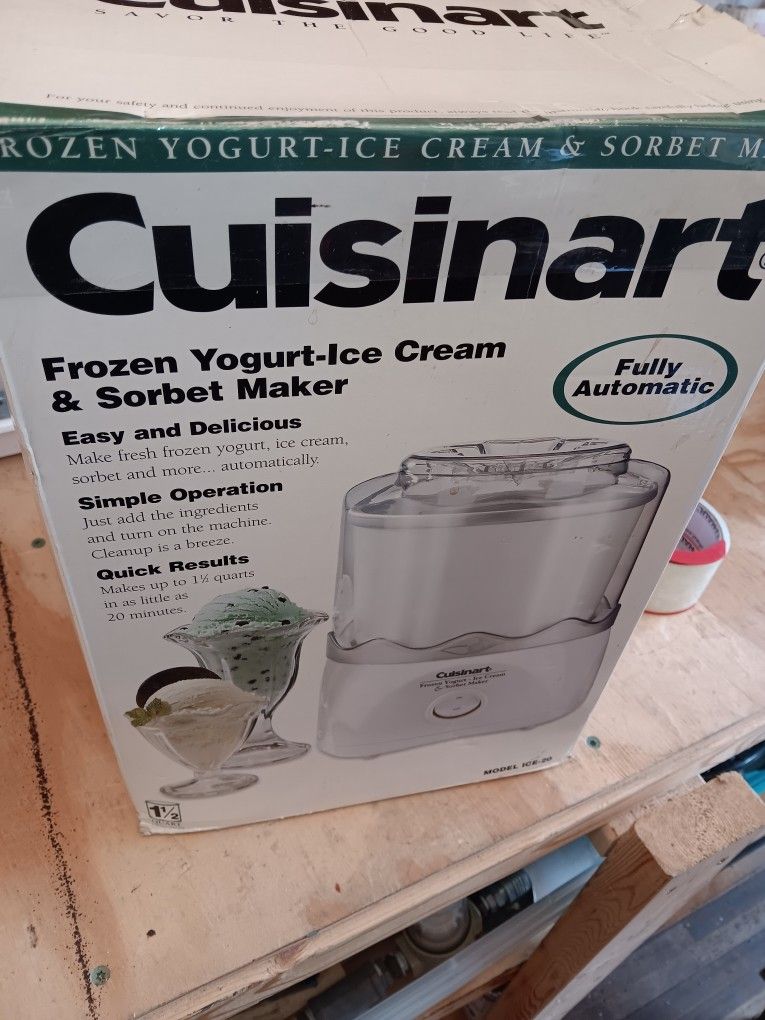 Cuisinart Frozen Yogurt-Ice Cream & Sorbet Maker