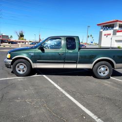 2002 Ford F-150 Lariat 