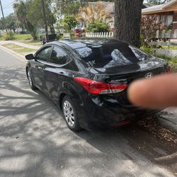 2011 Hyundai Electra Black 