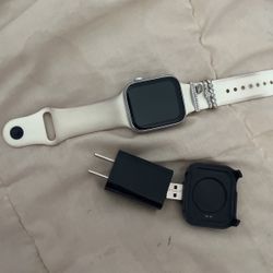 Apple Watch SE (2023)  2nd Generation