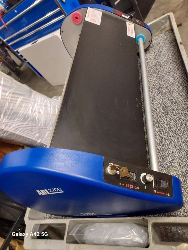 USI ARL2700 27" Roll Laminator