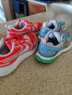 Nike Sneakers Boys size 5.5Y