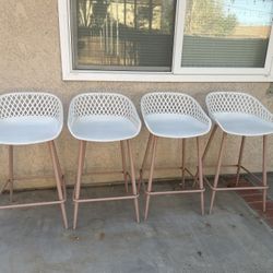 Indoor Outdoor 4 Counter Stool  Bar stool