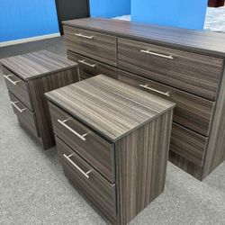 DRESSER AND TWO NIGHSTANDS 