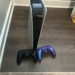 Digital PS5 With 2 Controllers