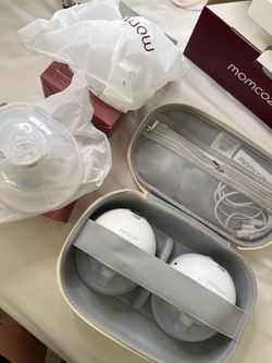 Momcozy M5 Wearable Breastpumps