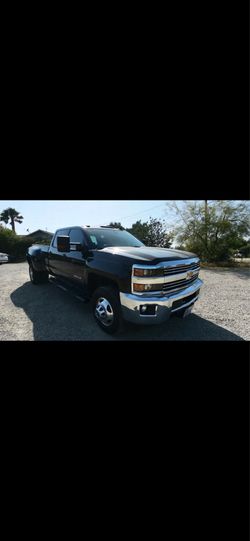 2015 Chevrolet 3500 Pickups