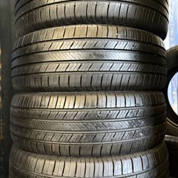 235-60-18 Michelin 