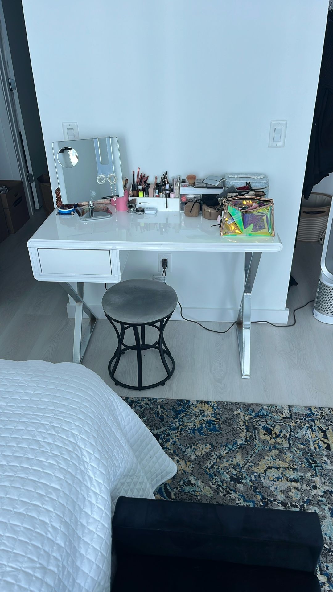 White & Silver Makeup Desk w Chair