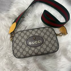 Gucci Neo Vintage Gg Supreme Messenger Bag