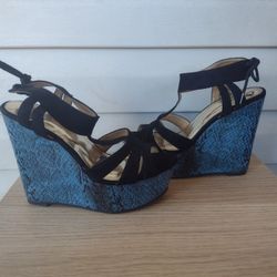Charlotte Russe wedges size 7