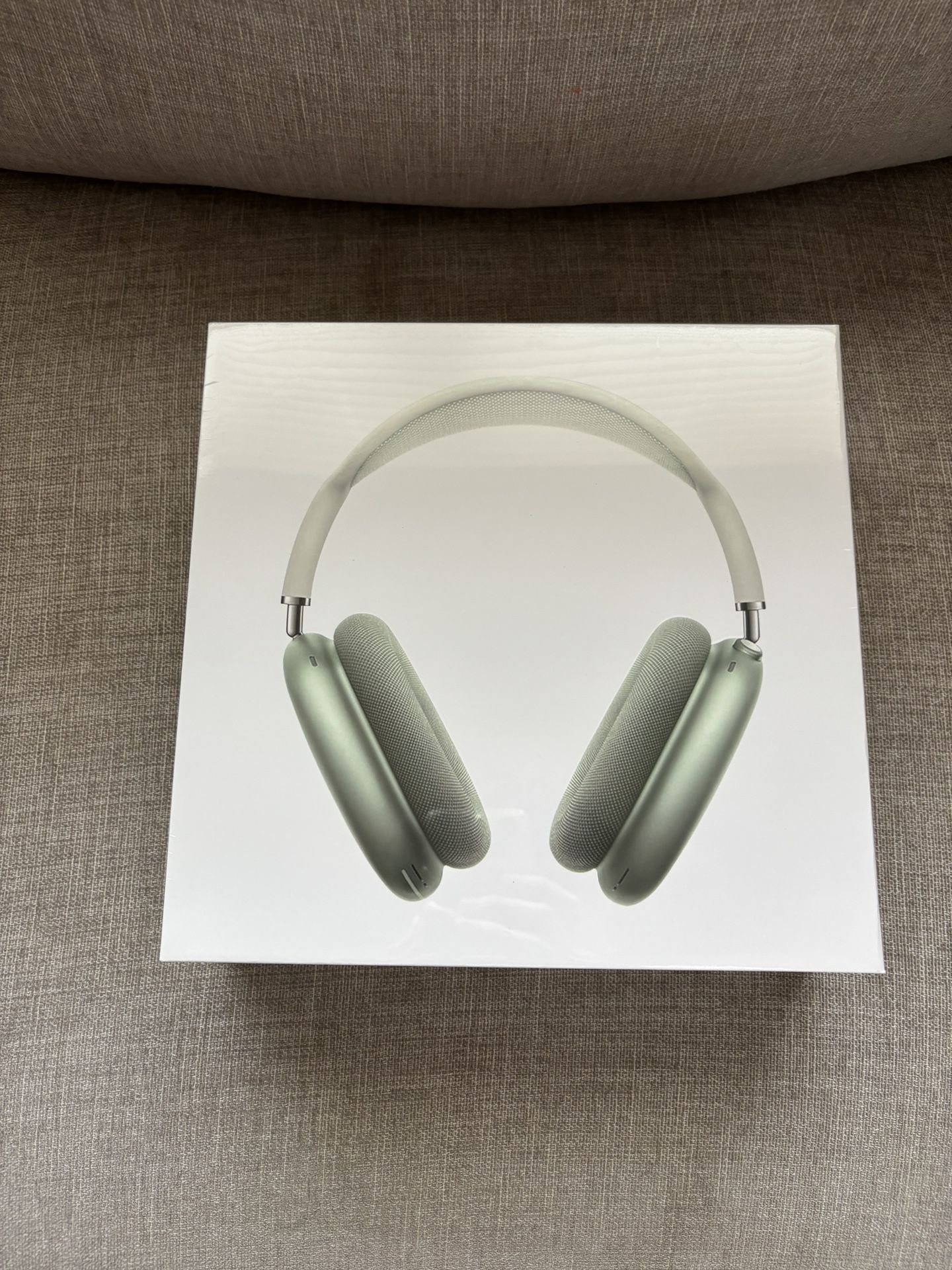 AirPods Max Green for Sale in Cypress, TX - OfferUp