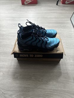 Nike VaporMax Plus “Obsidian”