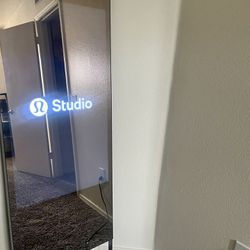 Lululemon Studio Workout Mirror