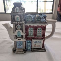 Teapot Brick Bakery ceramic