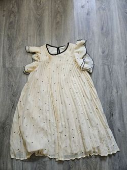 Girls dress
