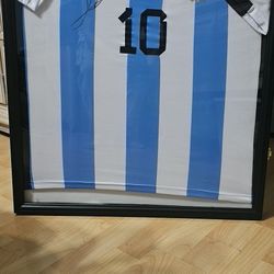 MESSI SIGNED AUTHENTIC JERSEY 