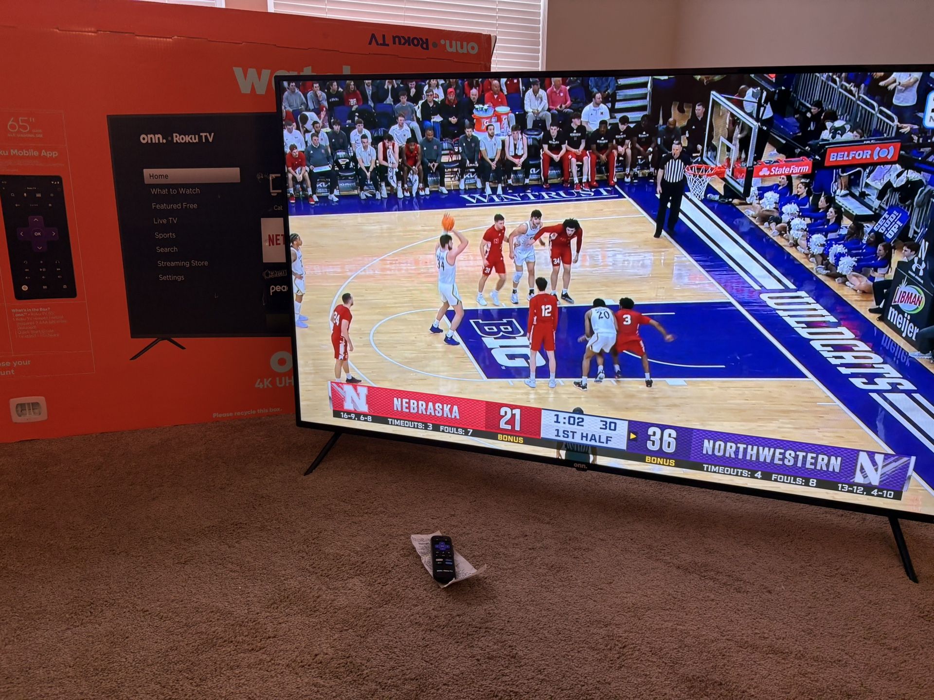 BrandNew 65”Roku/With Box