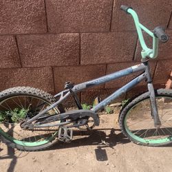 Mountain Bikes & Kids Bicycles For Project Fixing