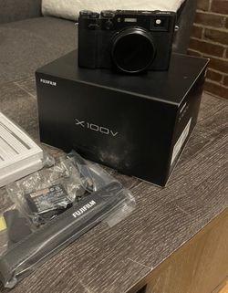 FUJIFILM-X100V Compact BlackCamera