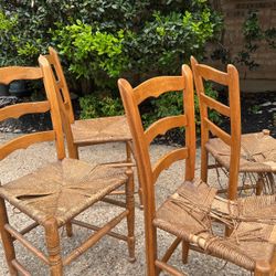 4 Wooden Chairs