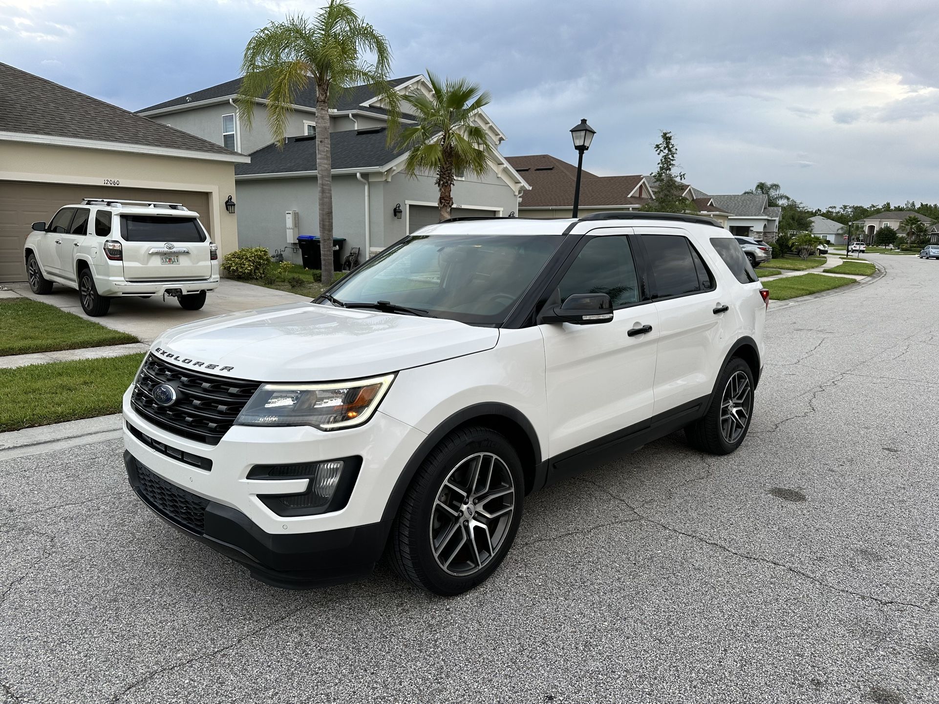 2016 Ford Explorer