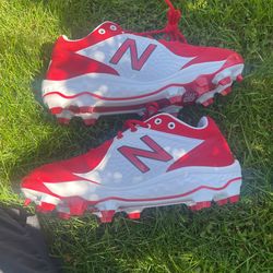 Brand New Size 12 Molded New Balance Baseball Cleats