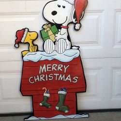 SNOOPY & WOODSTOCK on Doghouse PEANUTS LAWN ART - YARD DECOR 