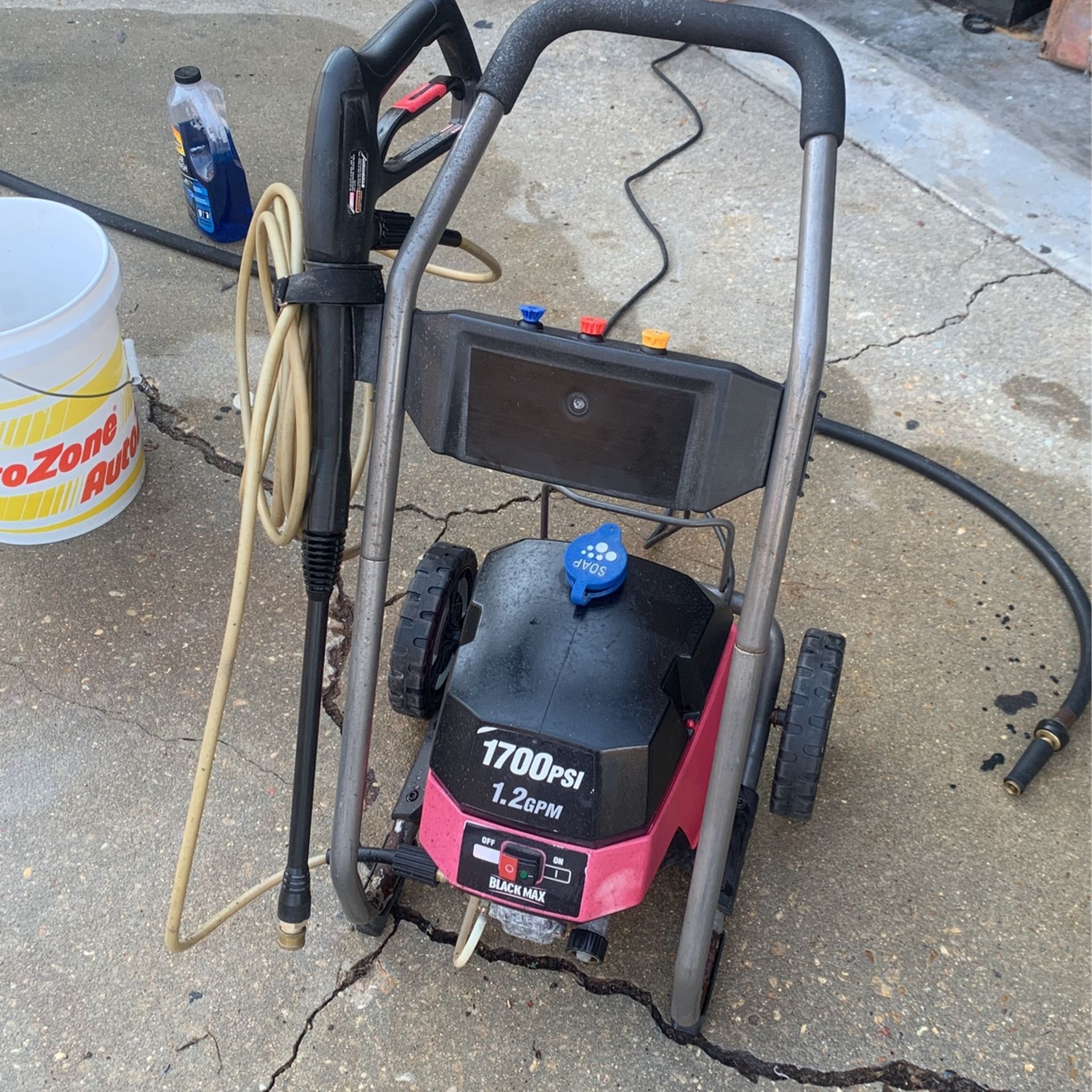 Black Max Electric Pressure Washer 1700psi for Sale in Lafayette, LA