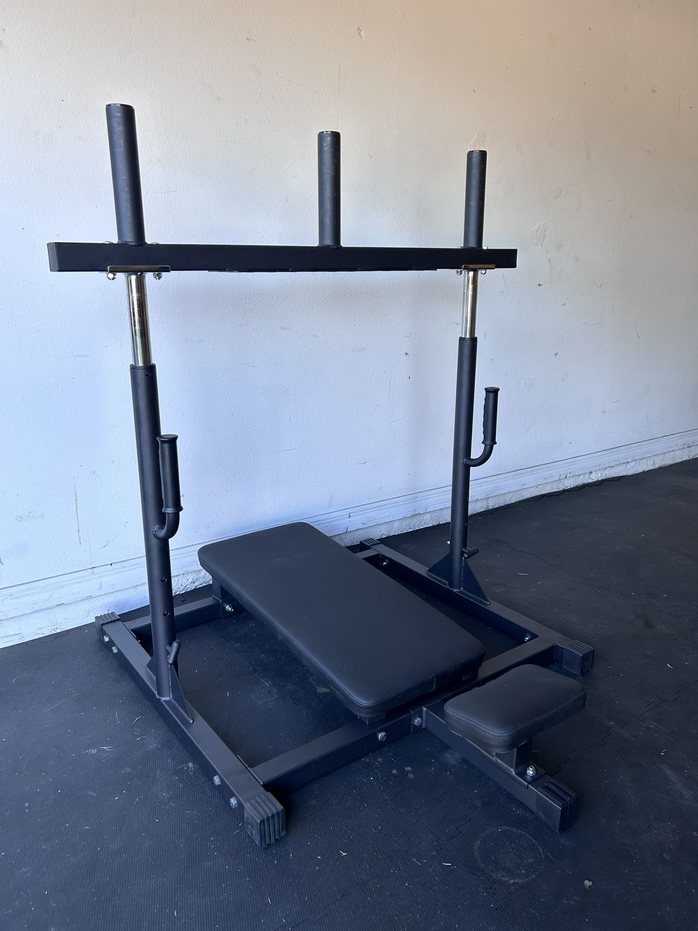 Titan Fitness Vertical Leg Press