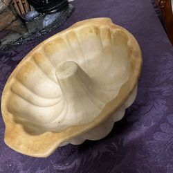 Pampered Chef Bundt Pan