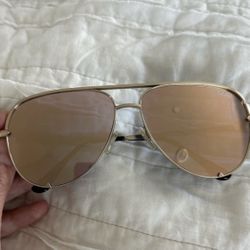 QUAY Mirrored Aviators 