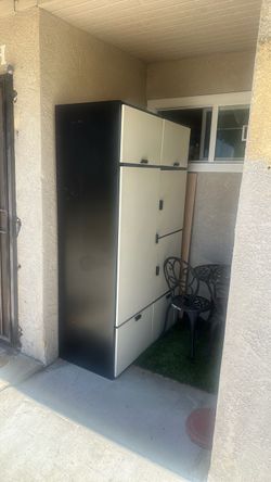 Cabinet for clothes