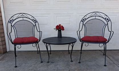 Vintage Metal Woodard Patio Set