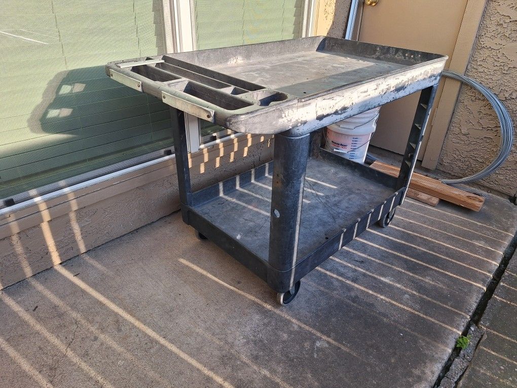 Tool Dolly Car (Dolly Carrito de Herramienta)